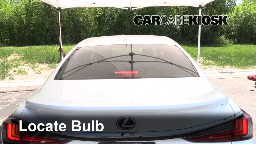 2020 Lexus ES300h Ultra Luxury 2.5L 4 Cyl. Lights Center Brake Light (replace bulb)